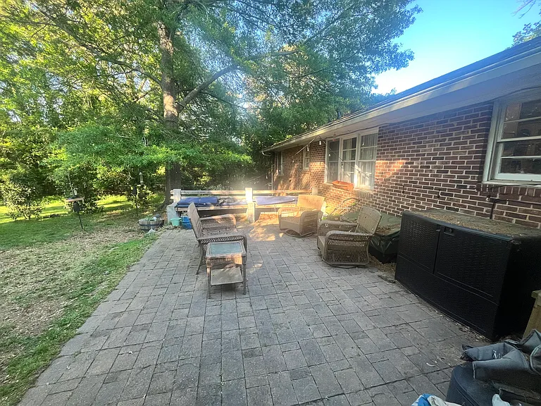 205 Rumson Rd — Photo 20