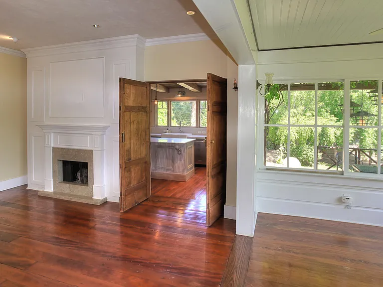 333 E Victoria St — Photo 5