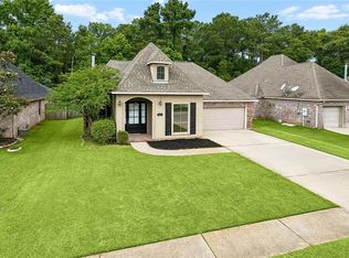 397 Brown Thrasher Loop S, Madisonville, LA 70447