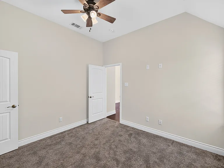 8507 Christie Ln — Photo 15