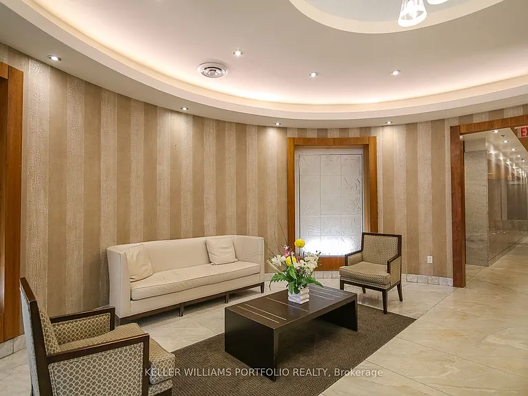 85 Bloor St E #1204 — Photo 19