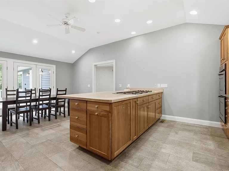 56 Arrowhead Rd — Photo 19