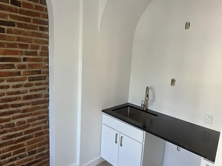 Convienent Wet Bar!