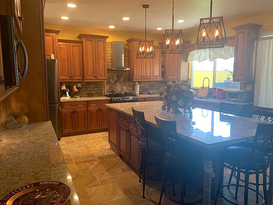 1st image of 12636 Eaton Ln