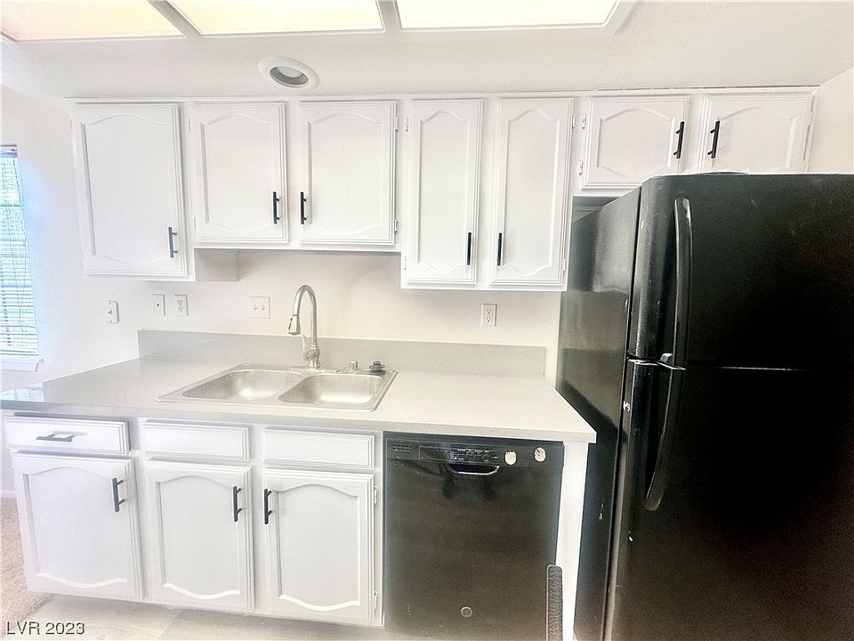 1st image of 4151 Gannet Cir Unit 384