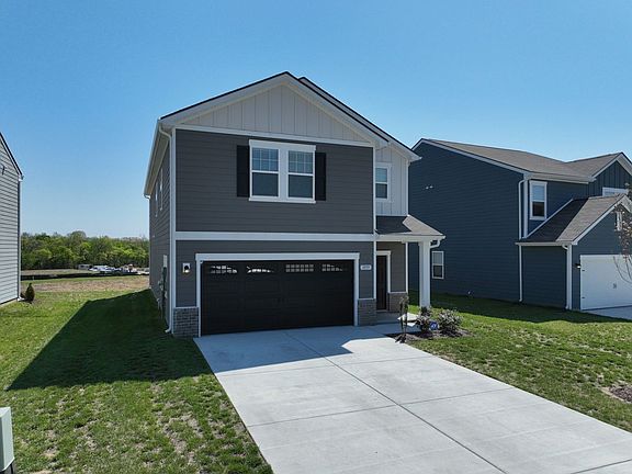 3rd image of 1059 Large Poppy Dr