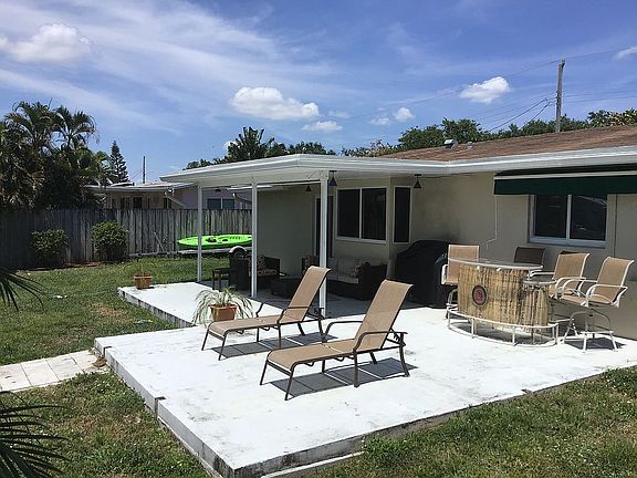 Back covered porch area