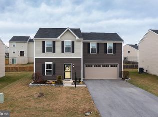 175 Ceritos Trl, Martinsburg, WV 25403