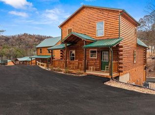 2940 Fiddlers Creek Way, Pigeon Forge, TN 37863