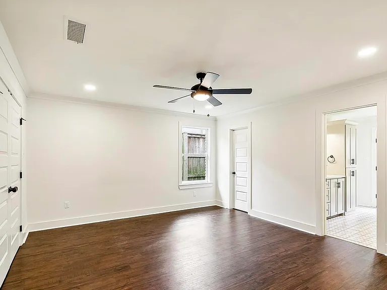 2816 Zeeland Ave — Photo 6