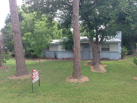 2nd image of 911 Driftwood Dr
