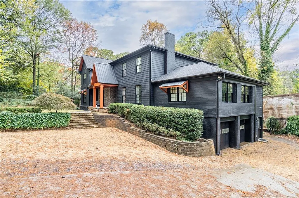 6 bed, 5.0 bath, 4729 sqft, $21,499 — Photo 2