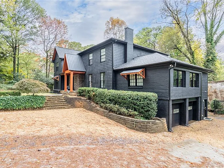 1219 Moores Mill Rd NW — Photo 2