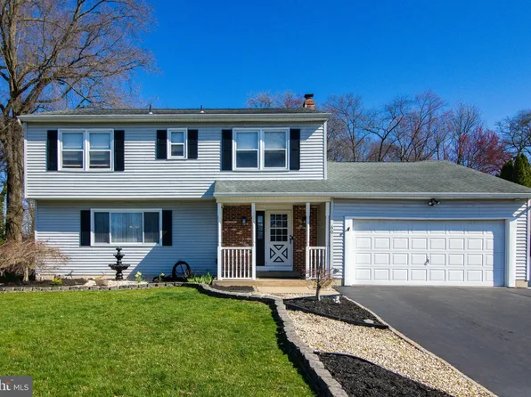 60 Stockton St, Hamilton, NJ 08619