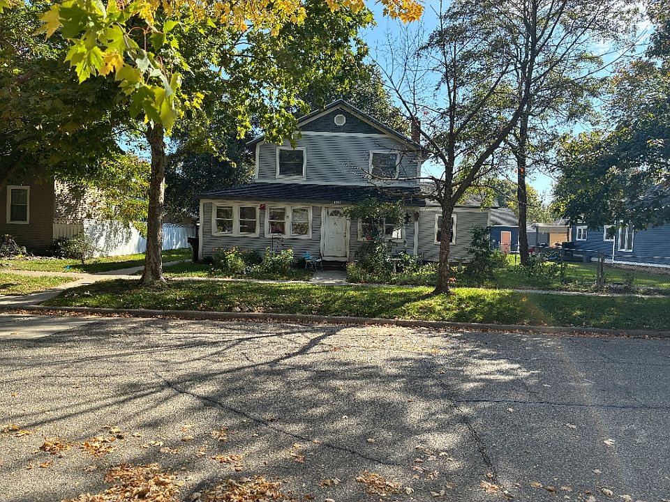1st image of 1917 Harrison Ave #B