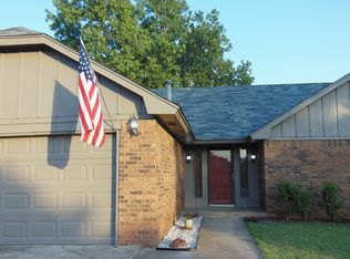 6312 Gaelic Glen Dr, Oklahoma City, OK 73142