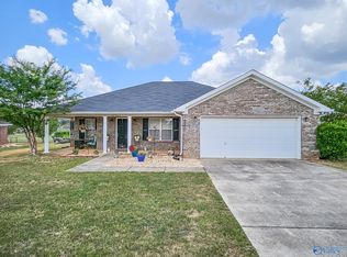 18363 Upland Trl, Athens, AL 35613