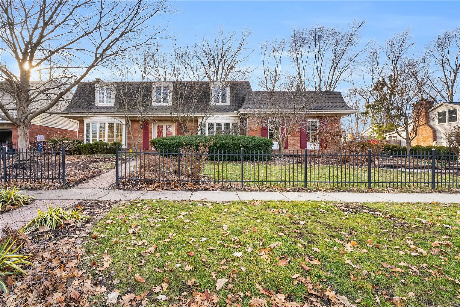 2115 Noel Dr photo 1
