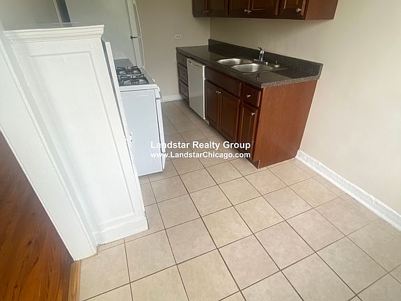 5th image of 4866 N Magnolia Ave APT 410