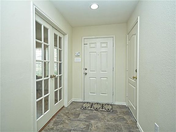 3rd image of 505 Paladine Pl