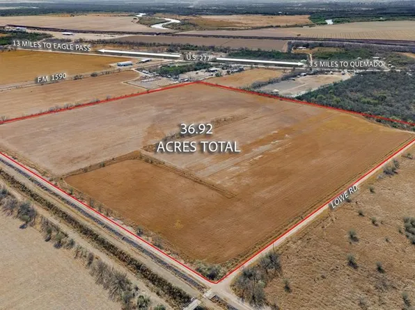 166 Lowe Rd, Quemado, TX 78852