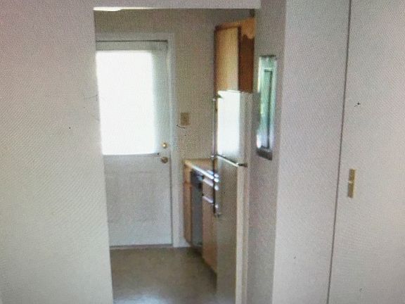 5th image of 300 S David Ln APT 8