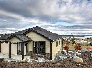 611 SW Founders Dr, Oak Harbor, WA 98277