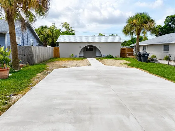 3714 50TH AVENUE N, ST PETERSBURG, FL 33714
