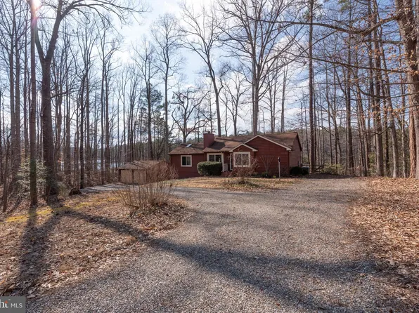 220 Patrick Henry Dr, Ruther Glen, VA 22546