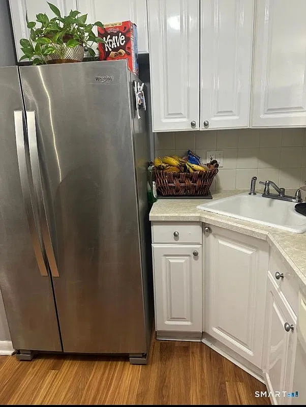 2 bed, 1.0 bath, 925 sqft, $2,200 — Photo 2