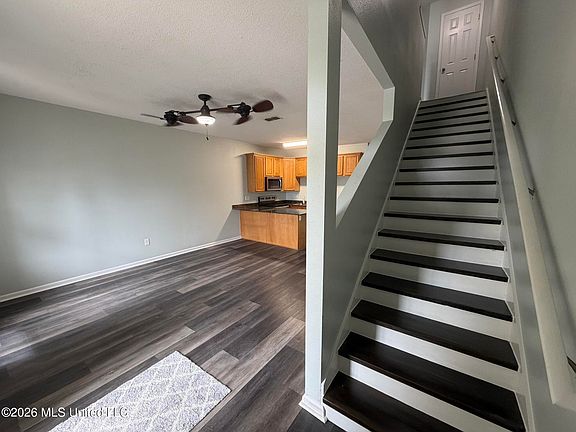 3rd image of 1213 Century Oaks Dr #A