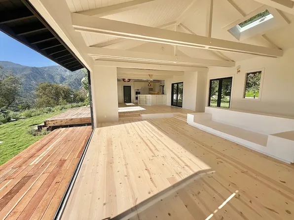 111 Crestview Ln, Santa Barbara, CA 93108