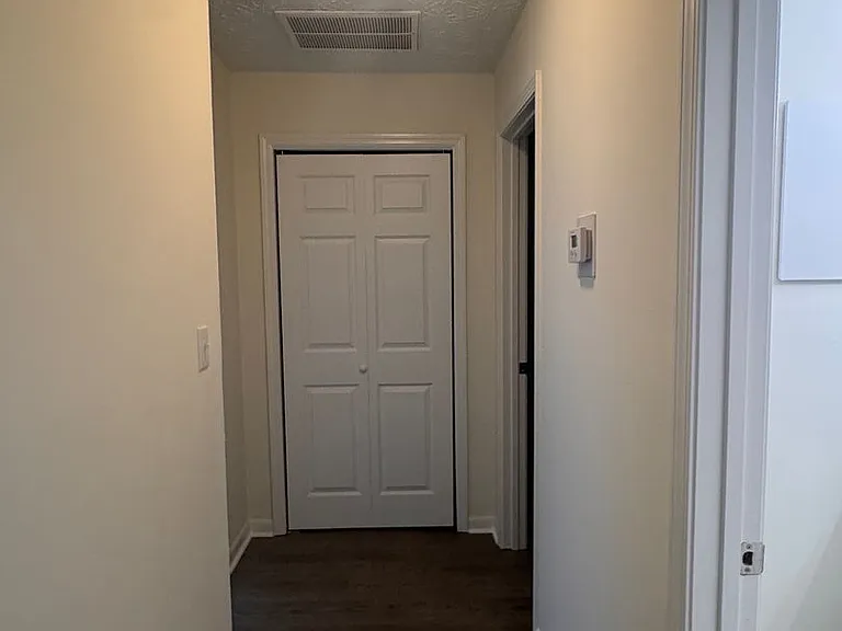 1120 Sweetwater Circle — Photo 12