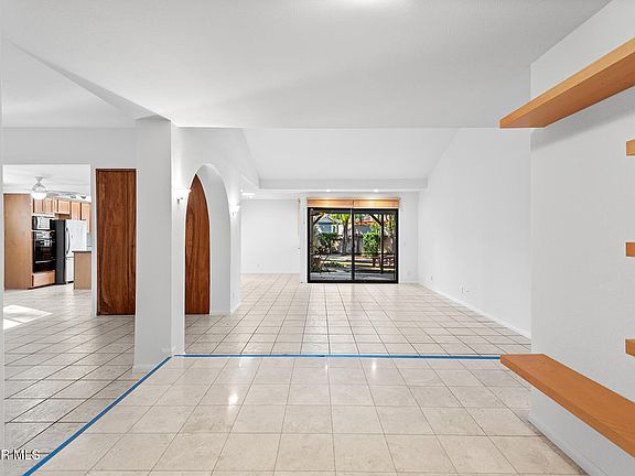 3rd image of 217 Deerwalk Pl
