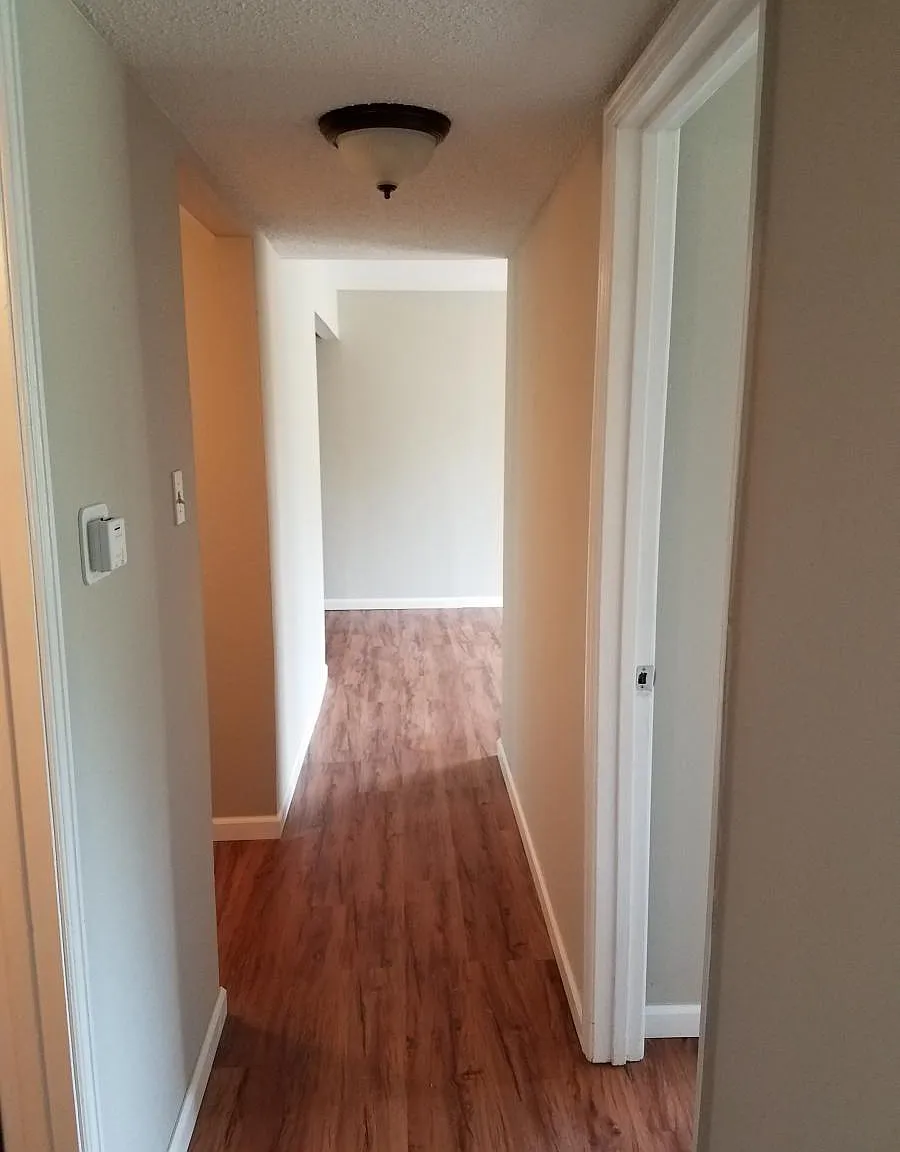 505 N Benton Ave — Photo 3