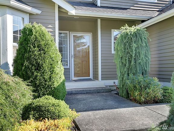3rd image of 10311 148th Street Ct E