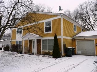 1321 N Glen Cir APT A, Aurora, IL 60506