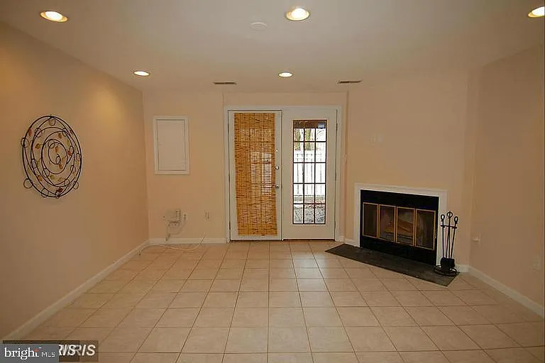11906 Fieldthorn Ct — Photo 13