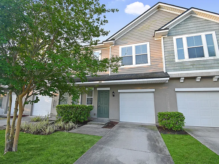 266 Moultrie Village Ln — Photo 1
