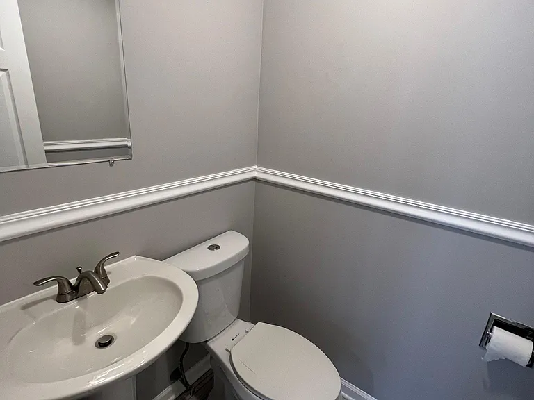 505 Wyeth St — Photo 6