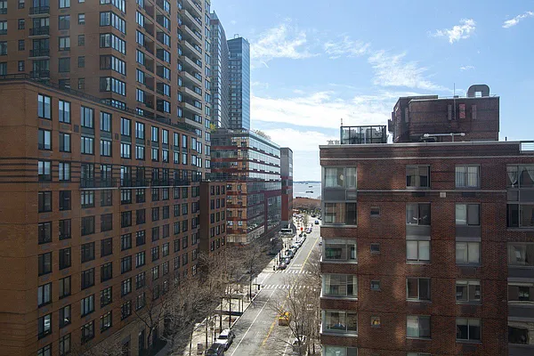 Rented by Heller Organization | media 21