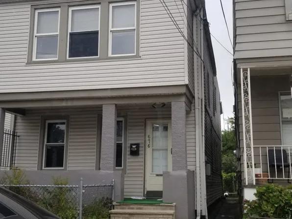 676 N 8th St, Newark, NJ 07107
