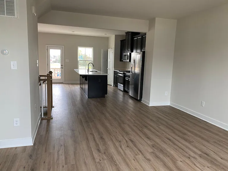 2128 Semmes Ave — Photo 8