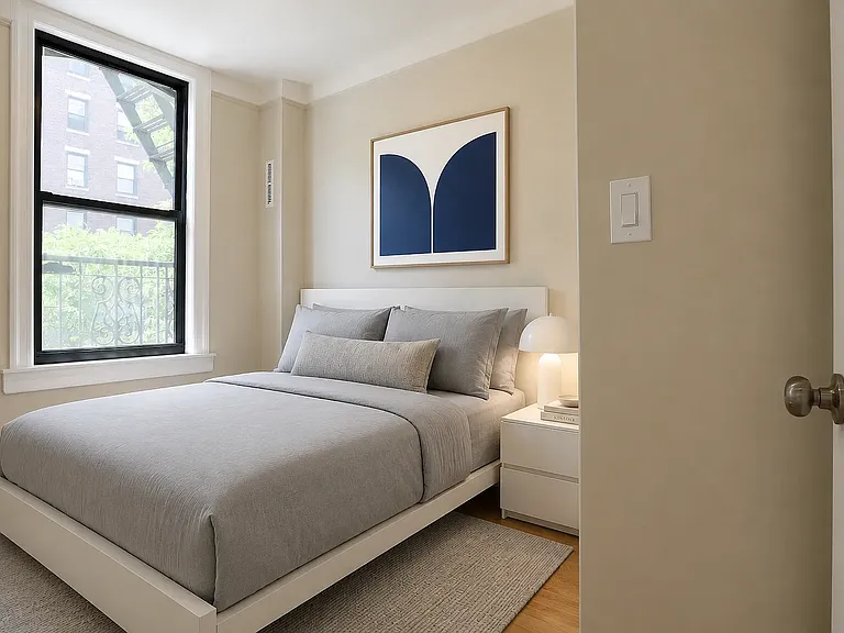 550 Riverside Dr #24 — Photo 8