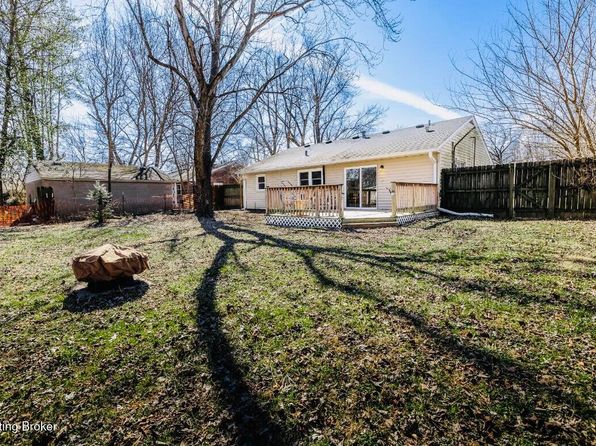 7005 Rainbow Dr, Louisville, KY 40272