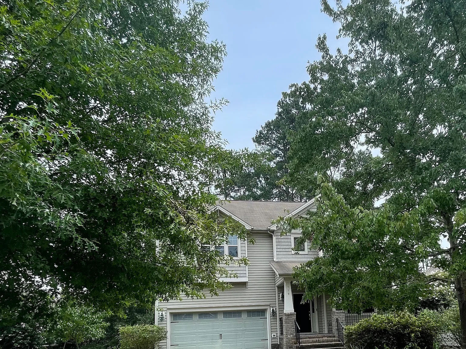4 bed, 2594 sqft, $2,750 — Photo 2