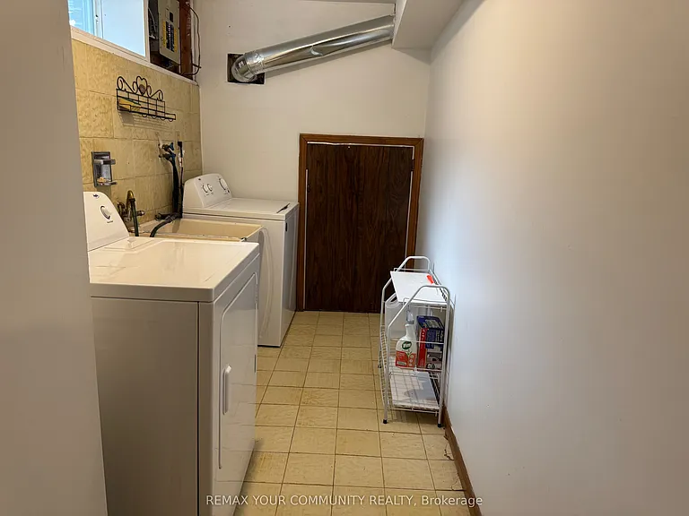165 Aberdeen Ave — Photo 35