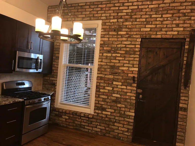2117 N Bissell St #1 — Photo 9