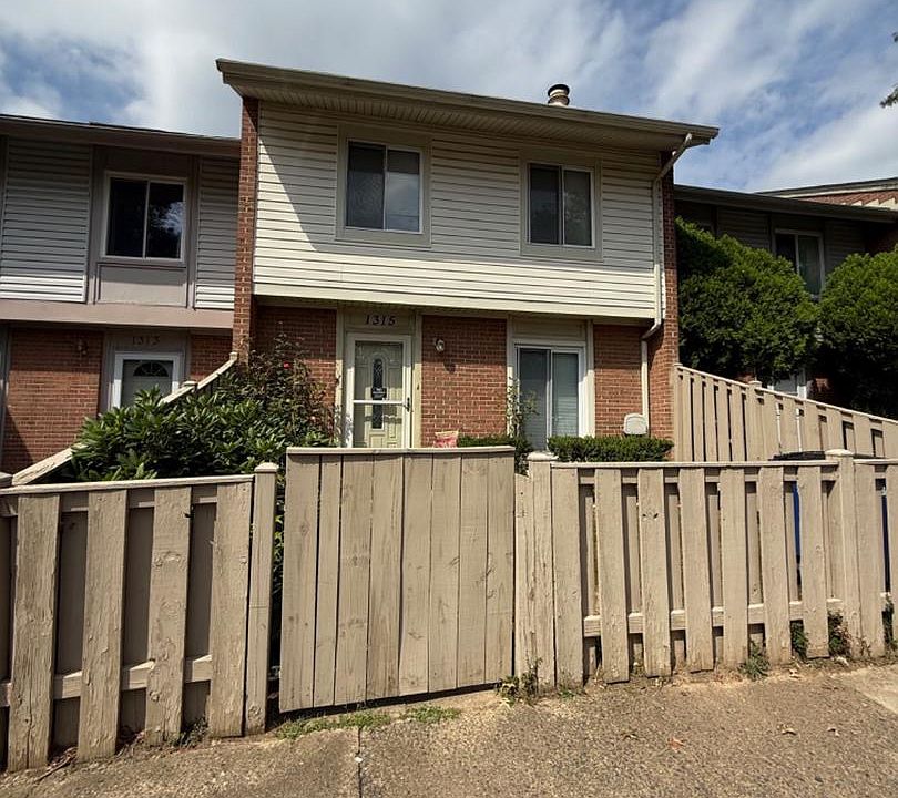 1st image of 1315 Springtide Pl