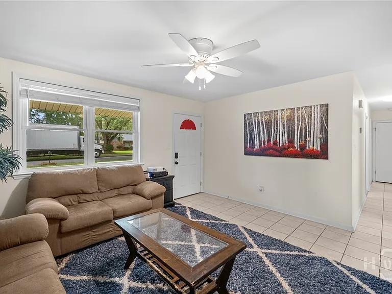 527 Red Oak Dr — Photo 10